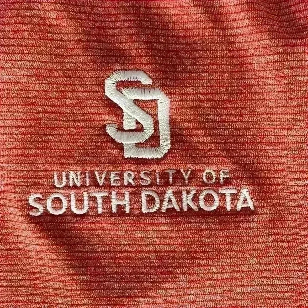 Cutter Buck Men’s 1/4 Zip in Red Size Medium - University of South Dakota Medium